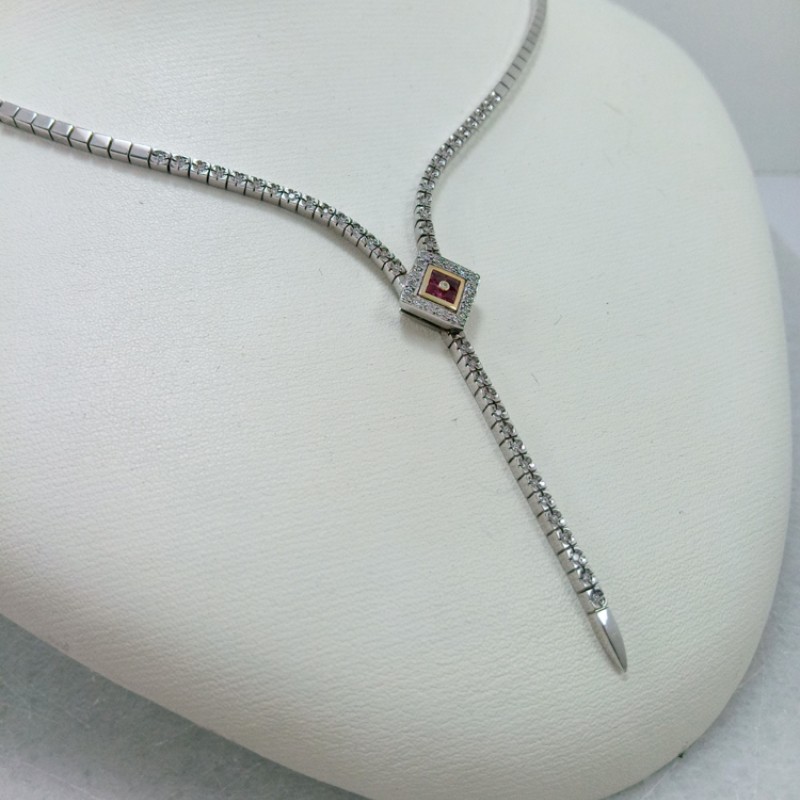 K18 white gold set with Brilliant and Rubies Sets