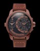 Thorton watch with metallic brown stainless steel case, with black dial and brown metallic elements, case diameter 53mm, waterproof 5 ATM and brown genuine leather strap. Man